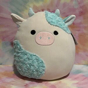 Squishmallow 2025 Cream & Cyan Rose Petal Fur Clint The Cow 14”NWT